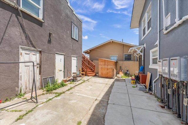 1914 51st Avenue, Oakland, CA 94601