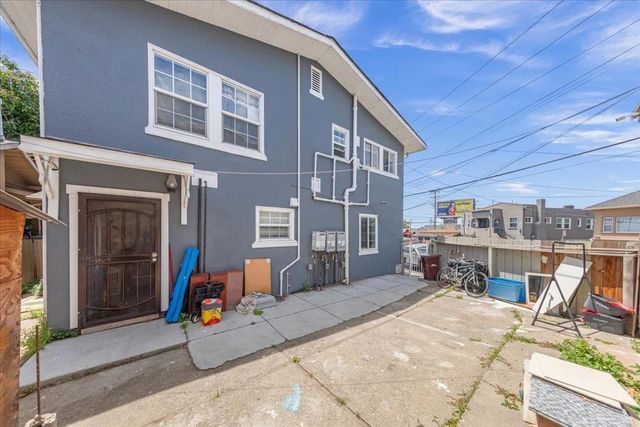 1914 51st Avenue, Oakland, CA 94601