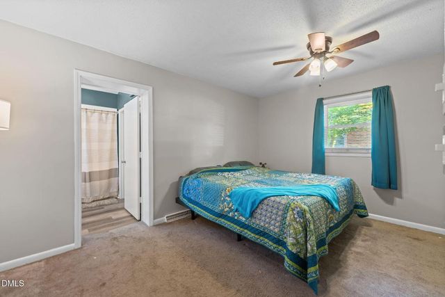 507 W Gilbreath Street, Graham, NC 27253