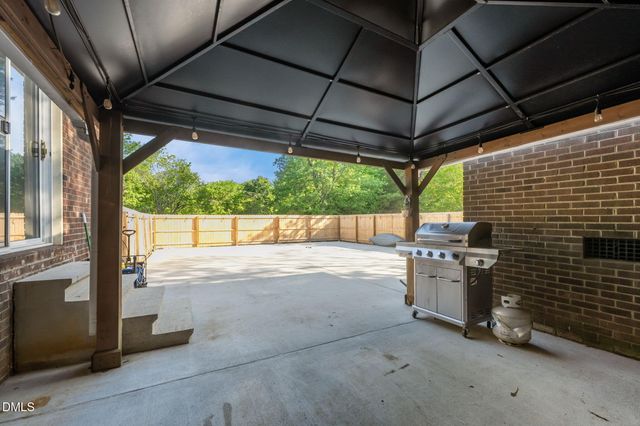 507 W Gilbreath Street, Graham, NC 27253