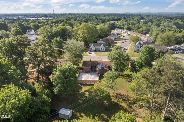 507 W Gilbreath Street, Graham, NC 27253