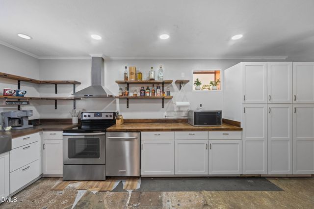 507 W Gilbreath Street, Graham, NC 27253