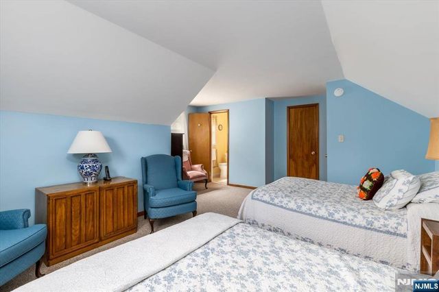 11 Landis, Clifton, NJ 07013