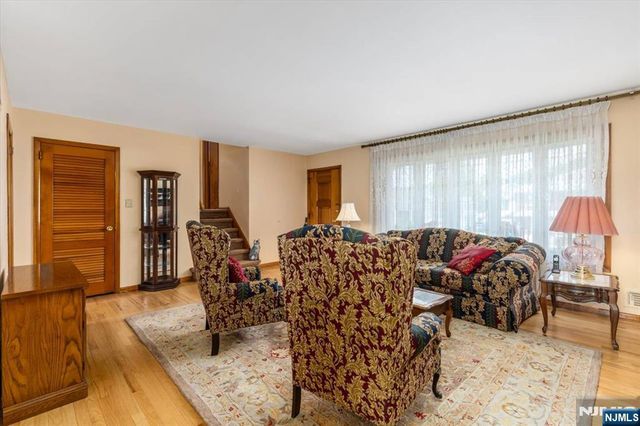 11 Landis, Clifton, NJ 07013