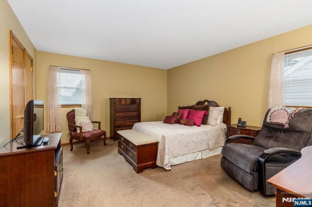 11 Landis, Clifton, NJ 07013