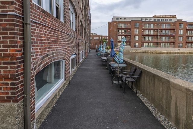 229 Washington Ave 3A, Winthrop, MA 02152