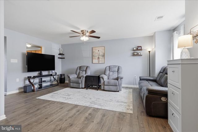 15 FAST VIEW DR, Martinsburg, WV 25404