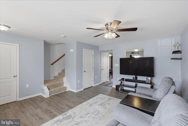 15 FAST VIEW DR, Martinsburg, WV 25404