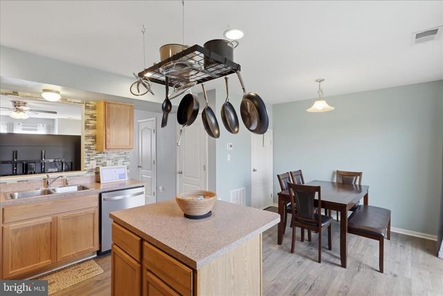 15 FAST VIEW DR, Martinsburg, WV 25404