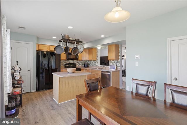 15 FAST VIEW DR, Martinsburg, WV 25404