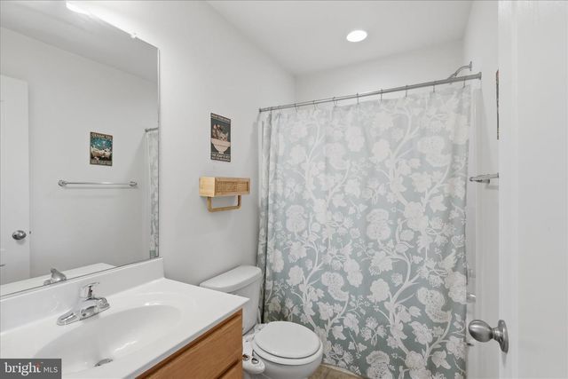 15 FAST VIEW DR, Martinsburg, WV 25404