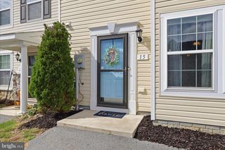 15 FAST VIEW DR, Martinsburg, WV 25404