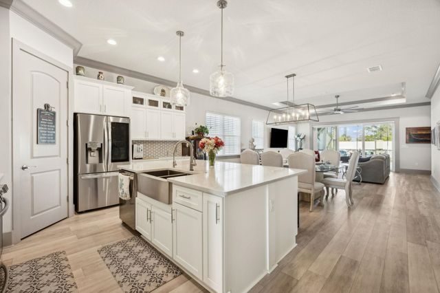 18 Rio Vista Dr, Palm Coast, FL 32137