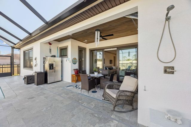 18 Rio Vista Dr, Palm Coast, FL 32137