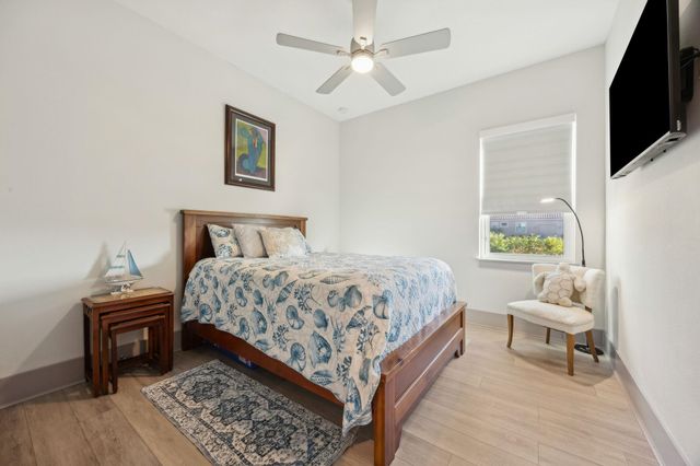 18 Rio Vista Dr, Palm Coast, FL 32137