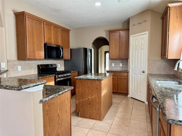 2711 Lakecrest Way Drive, Katy, TX 77493