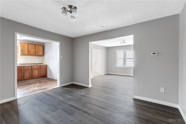 2213 Mackenna Avenue, Niagara Falls, NY 14303