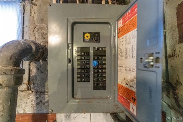 2213 Mackenna Avenue, Niagara Falls, NY 14303