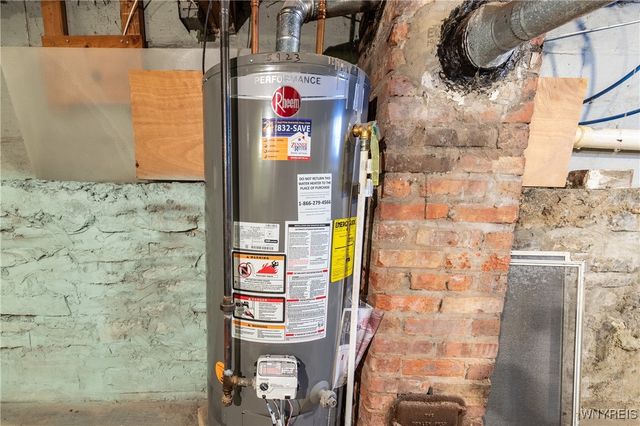 2213 Mackenna Avenue, Niagara Falls, NY 14303