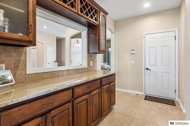 7513 S 95th Street, La Vista, NE 68128