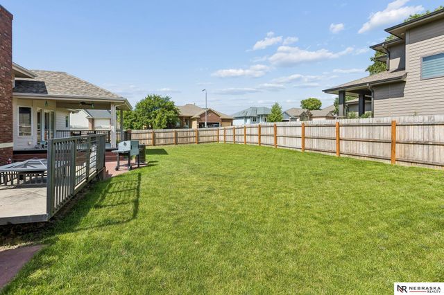7513 S 95th Street, La Vista, NE 68128