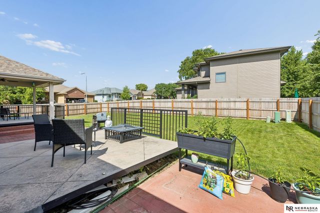 7513 S 95th Street, La Vista, NE 68128