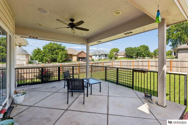 7513 S 95th Street, La Vista, NE 68128