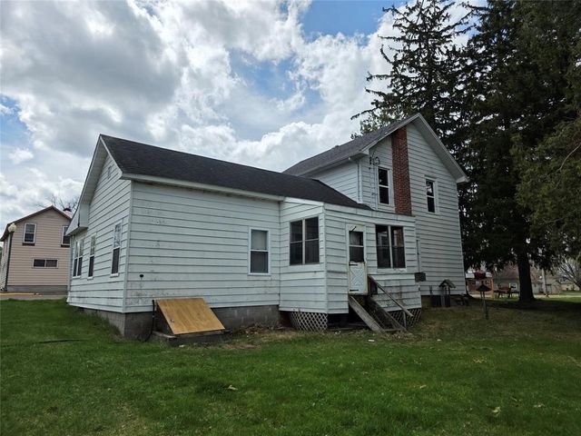 526 E Murray Street, Boyd, WI 54726