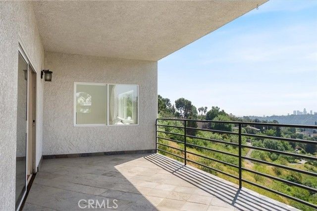 3851 Cazador Street, Los Angeles, CA 90065