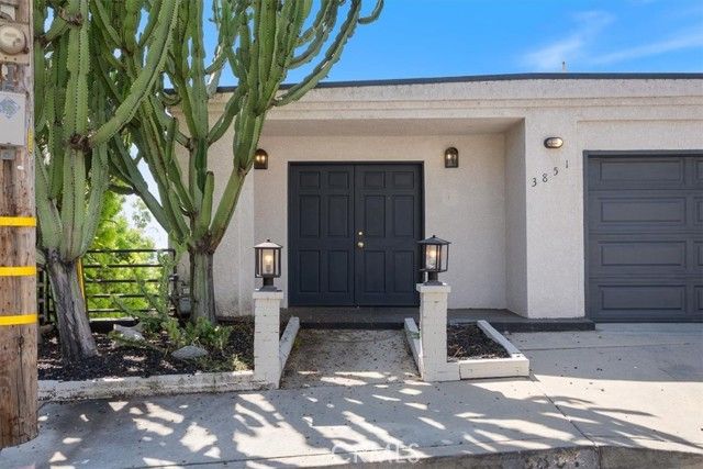 3851 Cazador Street, Los Angeles, CA 90065