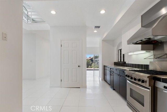 3851 Cazador Street, Los Angeles, CA 90065