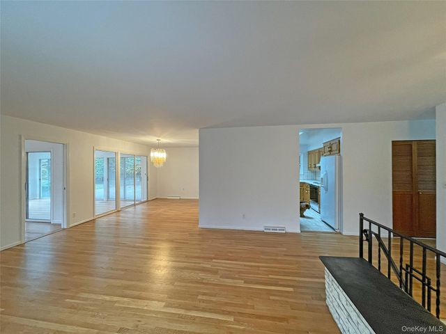 461 Pinebrook Boulevard, New Rochelle, NY 10804