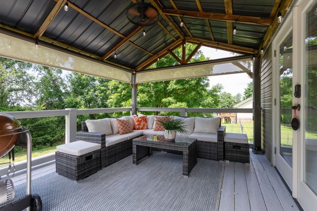 809 Hillside Dr, Springfield, TN 37172