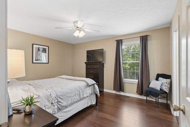 809 Hillside Dr, Springfield, TN 37172