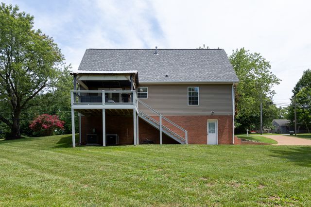 809 Hillside Dr, Springfield, TN 37172