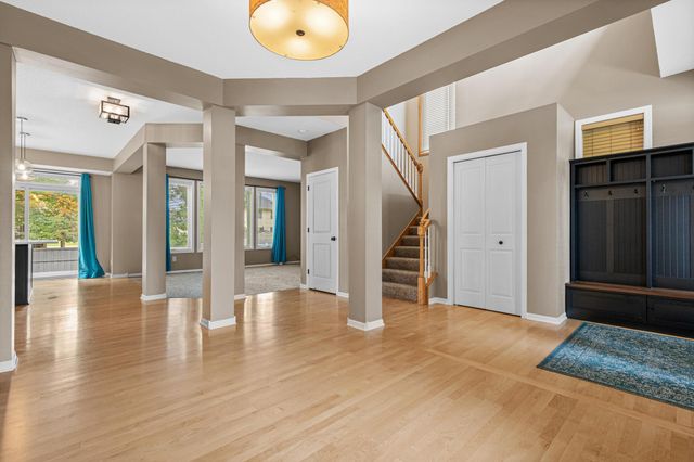 18194 87th Avenue N, Maple Grove, MN 55311