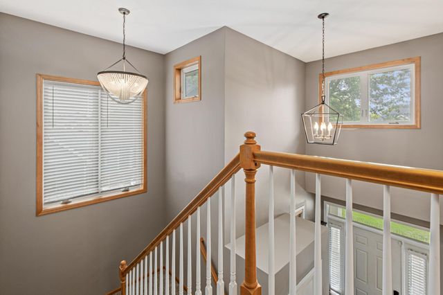 18194 87th Avenue N, Maple Grove, MN 55311