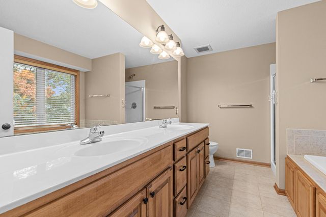 18194 87th Avenue N, Maple Grove, MN 55311