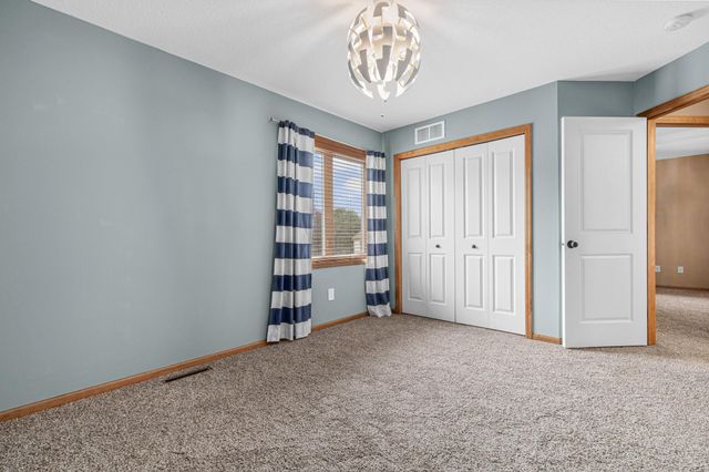18194 87th Avenue N, Maple Grove, MN 55311