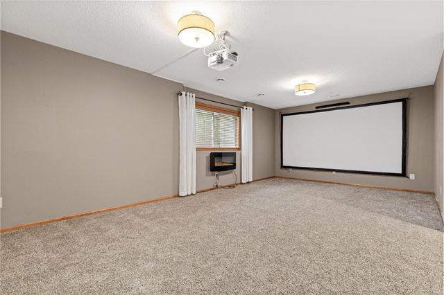 18194 87th Avenue N, Maple Grove, MN 55311