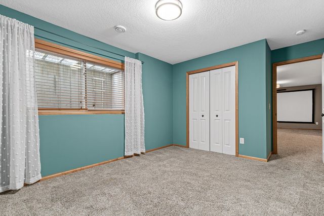 18194 87th Avenue N, Maple Grove, MN 55311
