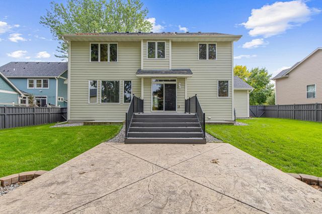 18194 87th Avenue N, Maple Grove, MN 55311
