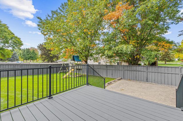 18194 87th Avenue N, Maple Grove, MN 55311