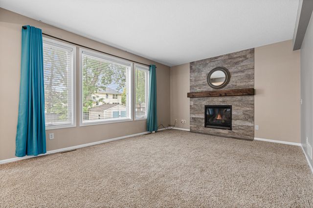 18194 87th Avenue N, Maple Grove, MN 55311