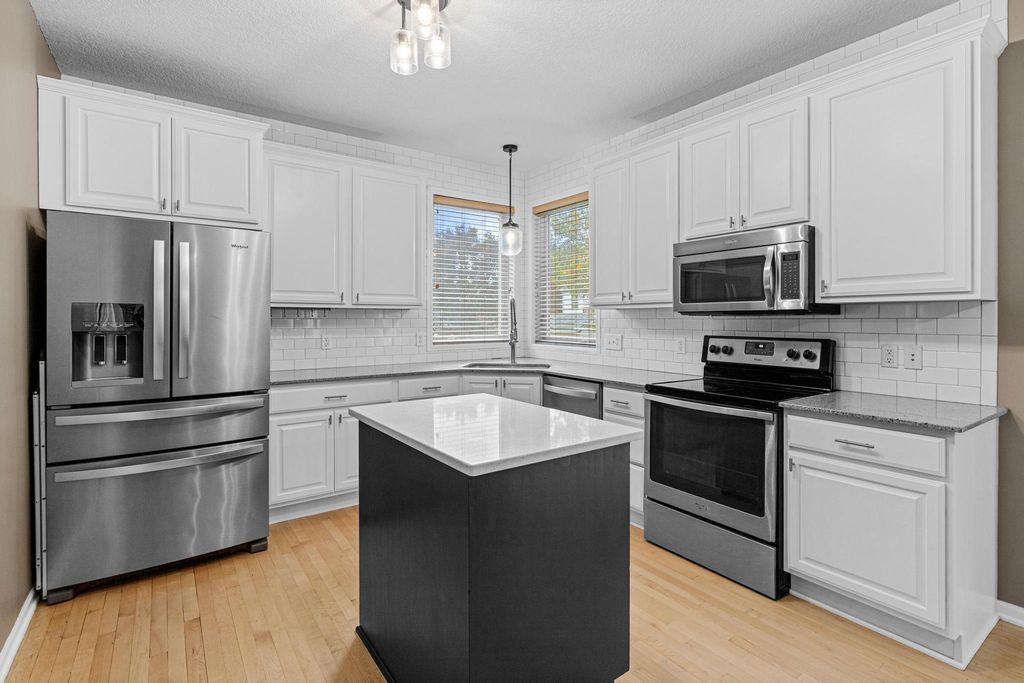 18194 87th Avenue N, Maple Grove, MN 55311 — photo 3