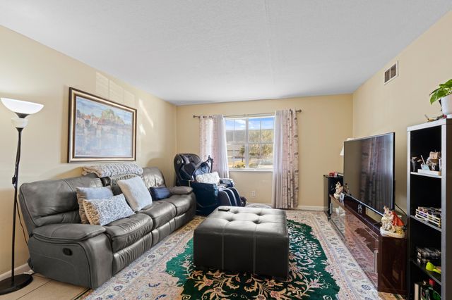 475 SE 8th Street 119, Deerfield Beach, FL 33441