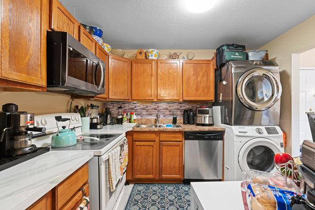 475 SE 8th Street 119, Deerfield Beach, FL 33441