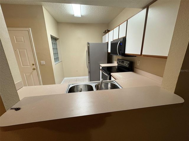 9610 SEADALE COURT 102, Riverview, FL 33578