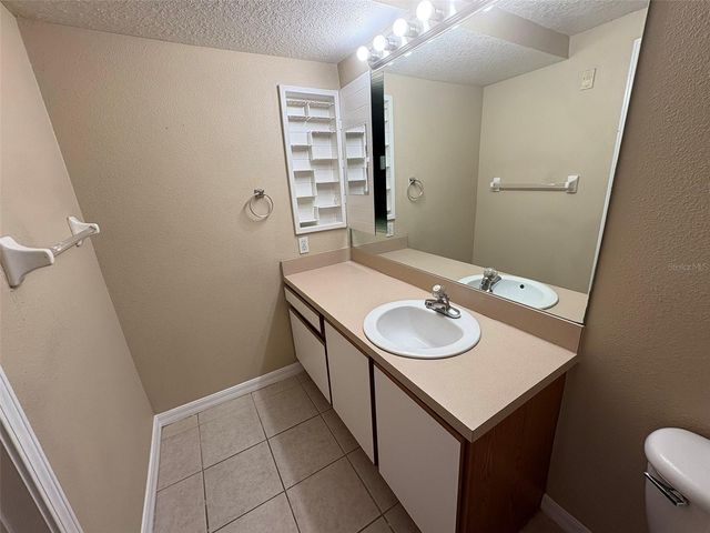 9610 SEADALE COURT 102, Riverview, FL 33578