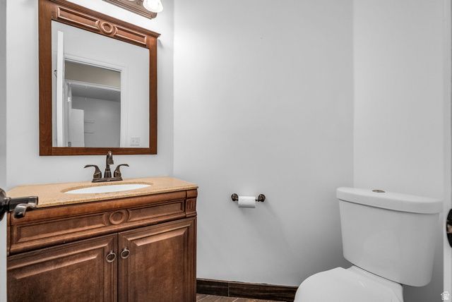 6665 S DALE PARK CIR, West Jordan, UT 84084